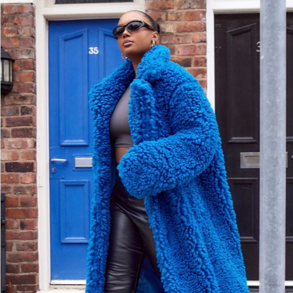 Blue Soft Touch Longline Borg Coat never worn Sz 12 Large plus sized